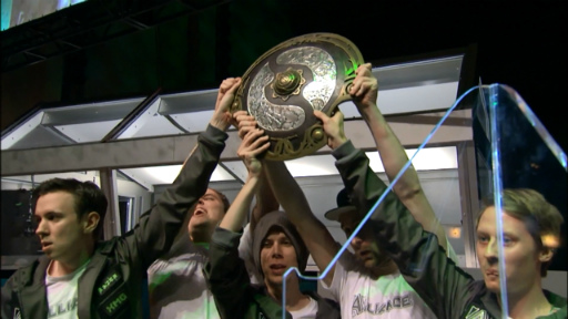 画像ギャラリー No.003のサムネイル画像 / 「Dota 2」の国際トーナメント「The International 3」で,スウェーデンのThe Allianceが初優勝。賞金143万ドルを獲得