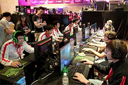 画像ギャラリー No.006のサムネイル画像 / 「Dota 2」の決勝戦で台北の夜が熱く燃えた。国際ゲームトーナメントBeat IT 2014をレポート