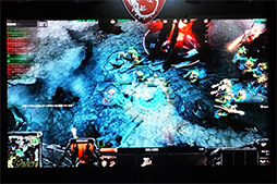 画像ギャラリー No.009のサムネイル画像 / 「Dota 2」の決勝戦で台北の夜が熱く燃えた。国際ゲームトーナメントBeat IT 2014をレポート