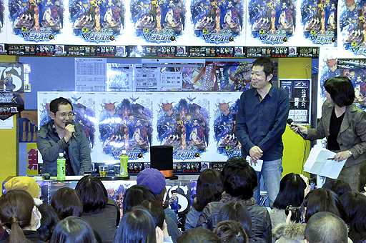 画像ギャラリー No.004のサムネイル画像 / カプコン 巧 舟氏のトークで多いに盛り上がった「レイトン教授VS逆転裁判」の発売記念イベントをレポート