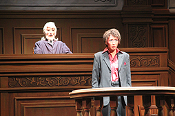 「逆転裁判」×宝塚歌劇の第3弾は,あの天才検事をフィーチャー。歌劇「逆転裁判3 検事マイルズ・エッジワース」のゲネプロを観覧してきた
