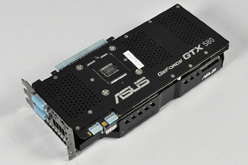 画像ギャラリー No.014のサムネイル画像 / 3スロット占有の大型クーラーを搭載したASUS製GTX 580カード「ENGTX580 DCII」。クーラーの冷却能力とOC周りをチェックする