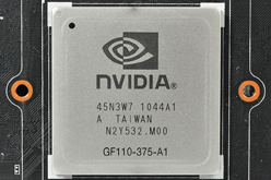 画像ギャラリー No.025のサムネイル画像 / 3スロット占有の大型クーラーを搭載したASUS製GTX 580カード「ENGTX580 DCII」。クーラーの冷却能力とOC周りをチェックする