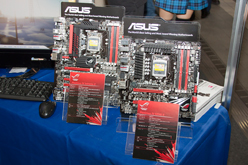 画像ギャラリー No.003のサムネイル画像 / 「2011 AKIBA PC-DIY EXPO 夏の陣」が開催。「Rewrite」仕様の“痛PC”を撮影してきた