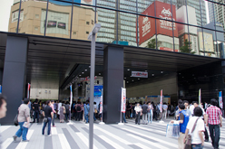 画像ギャラリー No.017のサムネイル画像 / 「2011 AKIBA PC-DIY EXPO 夏の陣」が開催。「Rewrite」仕様の“痛PC”を撮影してきた