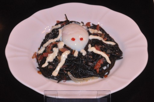 画像ギャラリー No.011のサムネイル画像 / キャラクターのイメージにピッタリの完成度。「バイナリー ドメイン」×「TBIグループ」のコラボレーションメニューが堪能できたプレス向け試食会をレポート