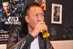 画像ギャラリー No.018のサムネイル画像 / キャラクターのイメージにピッタリの完成度。「バイナリー ドメイン」×「TBIグループ」のコラボレーションメニューが堪能できたプレス向け試食会をレポート