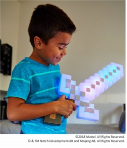 音と光で Minecraft の世界を表現 マインクラフト ライト サウンド アドベンチャーソード が5月下旬に発売 音と光で Minecraft の世界を表現 マインクラフト ライト サウンド アドベンチャーソード が5月下旬に発売
