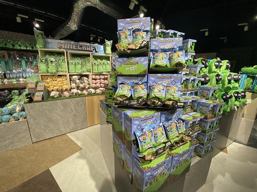 画像ギャラリー No.001のサムネイル画像 / 「Minecraft」公式グッズを扱うショップが5月末まで渋谷MODIにオープン