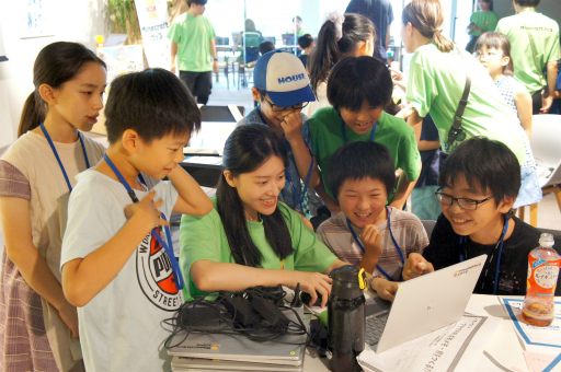 画像ギャラリー No.001のサムネイル画像 / 「教育版Minecraft」を活用して,デジタルものづくり教育の発展を目指す。「Minecraft」が教育にもたらす効果などが語られたセッションをレポート