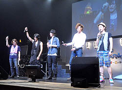 画像ギャラリー No.006のサムネイル画像 / 舞台「戦国BASARA3」のキャストをサプライズ発表! ゲスト陣が想いを熱く語った「バサラ祭2011〜夏の陣〜前夜祭」の模様をレポート