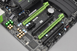 ꡼ No.009Υͥ / GIGA-BYTEΥޡZ68ޥܡɡG1.Sniper 2פ̿Ǹ