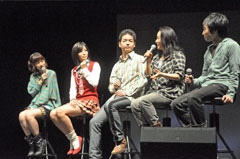 画像ギャラリー No.005のサムネイル画像 / 「イナズマイレブンGO ファン感謝祭」レポート。劇場版の監督やキャスト陣が裏話を披露