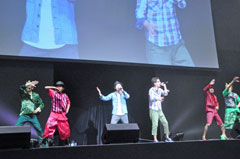 画像ギャラリー No.013のサムネイル画像 / 「イナズマイレブンGO ファン感謝祭」レポート。劇場版の監督やキャスト陣が裏話を披露