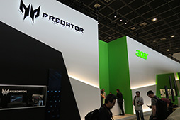 画像ギャラリー No.002のサムネイル画像 / RX Vega×4に18C36T対応CPU搭載のド派手なタワーPCがインパクト大。Acerがドイツでゲーマー向けPC&周辺機器を発表