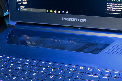 画像ギャラリー No.007のサムネイル画像 / RX Vega×4に18C36T対応CPU搭載のド派手なタワーPCがインパクト大。Acerがドイツでゲーマー向けPC&周辺機器を発表