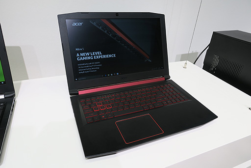 画像ギャラリー No.013のサムネイル画像 / RX Vega×4に18C36T対応CPU搭載のド派手なタワーPCがインパクト大。Acerがドイツでゲーマー向けPC&周辺機器を発表