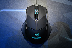 画像ギャラリー No.017のサムネイル画像 / RX Vega×4に18C36T対応CPU搭載のド派手なタワーPCがインパクト大。Acerがドイツでゲーマー向けPC&周辺機器を発表