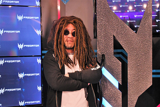 ꡼ No.002 | ޡ֥PredatorΡȥɥåĹɤë ʻᥤ󥿥ӥ塼eݡĤǮëλפȤ