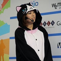 画像ギャラリー No.005のサムネイル画像 / 菊池亜沙美さんがイケメン遠藤Pにお仕置き? 「くろネコONLINE on ステージ」レポート