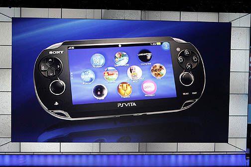 画像集#017のサムネイル/［E3 2011］「PlayStation Vita」をさっそく触ってみた！ 触り心地や操作感，有機ELパネルの見やすさはいかに？ 「Uncharted」など計5タイトルのインプレッションと共にがっつりレポート
