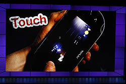 ꡼ No.040Υͥ / E3 2011ϡPlayStation Vitaפ򤵤ääƤߤ 꿴ϤͭELѥͥθ䤹Ϥˡ Unchartedפʤɷ5ȥΥץåȶˤäĤݡ