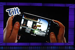 ꡼ No.041Υͥ / E3 2011ϡPlayStation Vitaפ򤵤ääƤߤ 꿴ϤͭELѥͥθ䤹Ϥˡ Unchartedפʤɷ5ȥΥץåȶˤäĤݡ