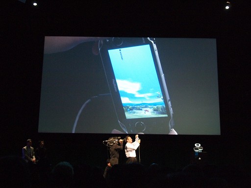 画像ギャラリー No.004のサムネイル画像 / 「みんなのGOLF」シリーズの最新作「みんなのGOLF NEXT(仮)」は「Next Generation Portable」用ソフト。本体を動かすことで自分の周囲を一人称視点で見回せる