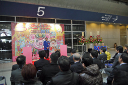 ꡼ No.004 | AOU2012ǯ˰٤ȤʤäɤκŵAOU 2012 ߥ塼ȡݡפ롣2012ǯƯοȥ뤬о