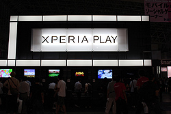 ꡼ No.002Υͥ / TGS 2011ϡ֥Х륲ॳʡפʤ󤫥ФXperia PLAYץ֡ˤPlayStationեȤ󥹥ȡ뤵줿֤̥ץ쥤֥Ÿġġ