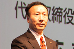 ꡼ No.010Υͥ / NTTɥ⡤GALAXY S III סAQUOS PHONE ZETAפʤ2012ǯߥǥ륹ޡȥե10ʤȯɽ٤Ƥ100MbpsΡXiפб