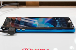 ꡼ No.021Υͥ / NTTɥ⡤GALAXY S III סAQUOS PHONE ZETAפʤ2012ǯߥǥ륹ޡȥե10ʤȯɽ٤Ƥ100MbpsΡXiפб