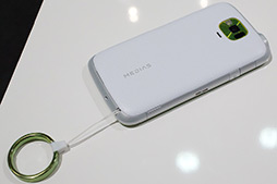 ꡼ No.046Υͥ / NTTɥ⡤GALAXY S III סAQUOS PHONE ZETAפʤ2012ǯߥǥ륹ޡȥե10ʤȯɽ٤Ƥ100MbpsΡXiפб