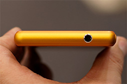 #019Υͥ/ܤοXperia Z2A2μϤ򤸤ä꿨äƳΤ᤿NTTɥ2014ƥǥ륹ޡȥեƥȥݡȡԡ