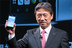 画像ギャラリー No.011のサムネイル画像 / docomo,2017年夏モデルスマートフォン7製品を発表。4K&HDR液晶搭載の「Xperia XZ Premium」は6月中旬発売予定