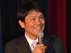 画像ギャラリー No.003のサムネイル画像 / 「J.LEAGUE プロサッカークラブをつくろう!7 EURO PLUS」の発売日が8月4日に決定。片瀬那奈さんなど,ゲームに登場する「キャスト」陣が集結した発表会をレポート