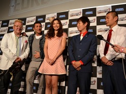 画像ギャラリー No.029のサムネイル画像 / 「J.LEAGUE プロサッカークラブをつくろう!7 EURO PLUS」の発売日が8月4日に決定。片瀬那奈さんなど,ゲームに登場する「キャスト」陣が集結した発表会をレポート