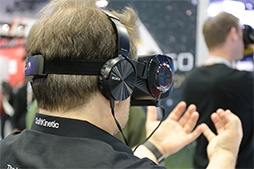 ���������꡼ No.008�Υ���ͥ������ / ��GDC 2017�ϥϥ�ɥȥ�å����դ�VR��̵���˳ڤ�����Qualcomm�֡����ǡ�Snapdragon 835�ס�Leap Motion���VR HMD���θ�