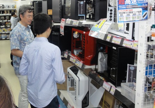 画像ギャラリー No.026のサムネイル画像 / インテル,Ivy Bridgeこと第3世代Intel Coreプロセッサ発売記念イベント「Intel Technology Day in Akiba 2012」を開催