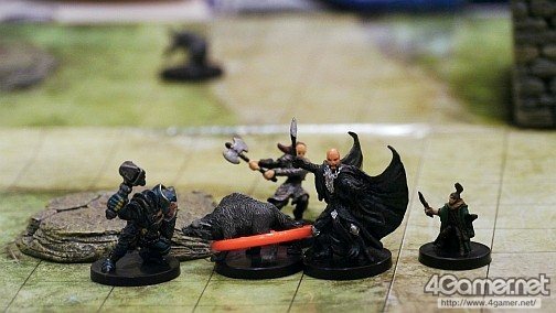 画像ギャラリー No.025のサムネイル画像 / 冒険者マフィアは,ドラゴンの財宝を手にできるか。TRPG連載「『ダンジョンズ&ドラゴンズ』で遊ぼう」第2回は,初のダンジョン攻略に挑戦だ