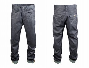 画像ギャラリー No.002のサムネイル画像 / クールなデザインと品質には自信アリ。ゲームとコラボしたこだわりのアパレルを展開するmusterbrandのCEOに話を聞いた