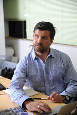 画像ギャラリー No.005のサムネイル画像 / クールなデザインと品質には自信アリ。ゲームとコラボしたこだわりのアパレルを展開するmusterbrandのCEOに話を聞いた