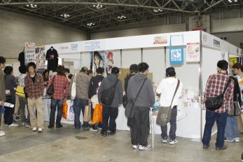 画像ギャラリー No.004のサムネイル画像 / 5pb.所属アーティストによる恒例のライブもあった“萌えの祭典”「DreamParty東京2011春」のレポートを掲載