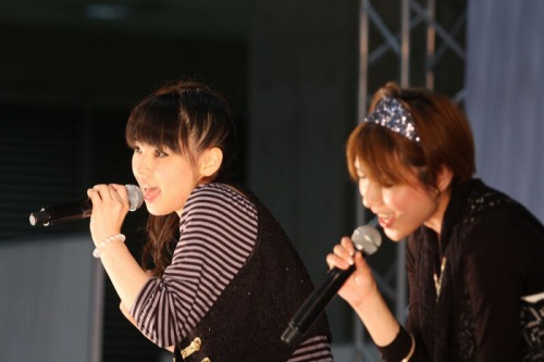 画像ギャラリー No.035のサムネイル画像 / 5pb.所属アーティストによる恒例のライブもあった“萌えの祭典”「DreamParty東京2011春」のレポートを掲載