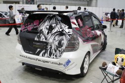 画像ギャラリー No.052のサムネイル画像 / 5pb.所属アーティストによる恒例のライブもあった“萌えの祭典”「DreamParty東京2011春」のレポートを掲載