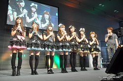 画像ギャラリー No.017のサムネイル画像 / 「STEINS;GATE 比翼恋理のだーりん」トークショーに志倉千代丸氏と山本彩乃さんが出演。いとうかなこさんやアフィリア・サーガ・イーストによるライブも行われたイベントをレポート