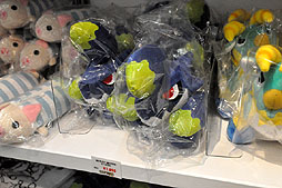 ���������꡼ No.019�Υ���ͥ������ / e-CAPCOM���꾦�ʤ���ϥ���������ꥰ�å���¿�����١����ץ����Υ��ե�����륷��åס֥������ץ�������ĥ��פ˹ԤäƤ���