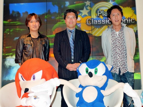 ���������꡼ No.013�Υ���ͥ������ / ¿���Υե��󤬥��˥å�������20��ǯ��ˤ��ˤ����ؽ��롣�֥��˥å��������إå��ۥå�20��ǯ��ǰŸ �С����ǡ��ѡ��ƥ����ץ�ݡ���