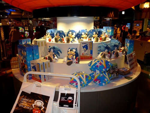 ���������꡼ No.022�Υ���ͥ������ / ¿���Υե��󤬥��˥å�������20��ǯ��ˤ��ˤ����ؽ��롣�֥��˥å��������إå��ۥå�20��ǯ��ǰŸ �С����ǡ��ѡ��ƥ����ץ�ݡ���