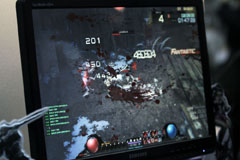 ꡼ No.018 | G-Star 2011ϴڹǤ18аʾ夬оݡɽä饤RPGBloody HunterפΥץ쥤ݡȤǺ